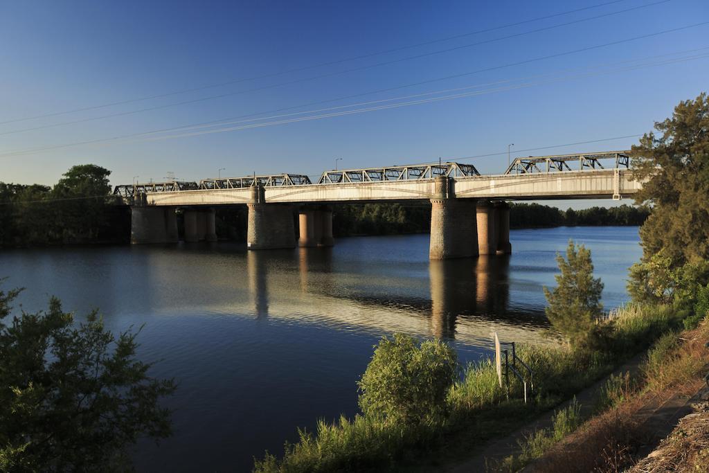 比格斯尼皮恩河假日公园 Emu Plains 外观 照片