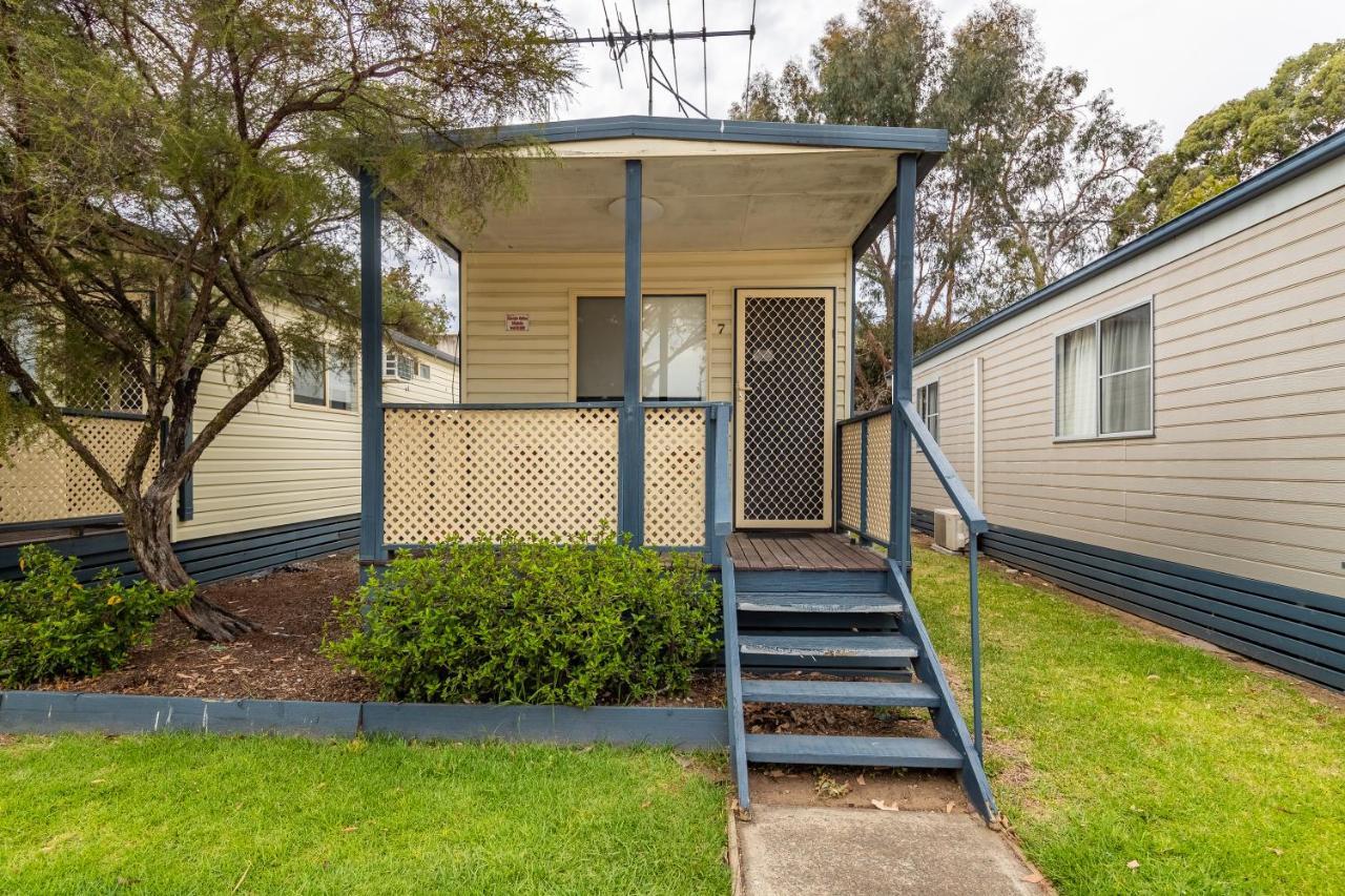 比格斯尼皮恩河假日公园 Emu Plains 外观 照片