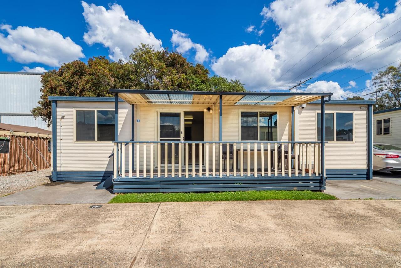 比格斯尼皮恩河假日公园 Emu Plains 外观 照片